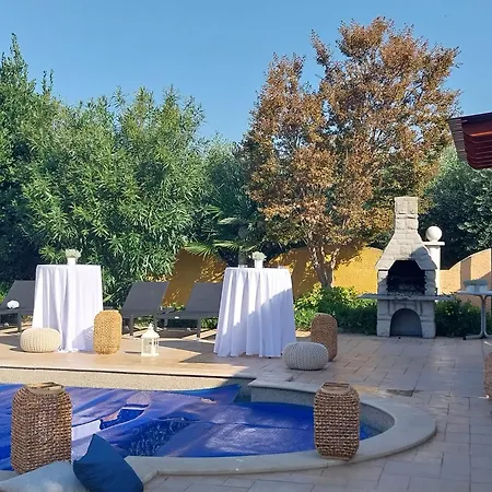 Villa Vedorna Pomer Nyaraló